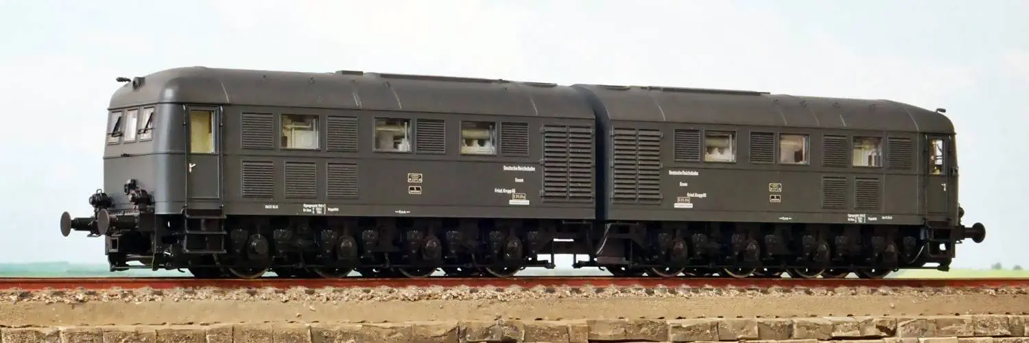 locomotiva diesel D311.01 Roco 70113
