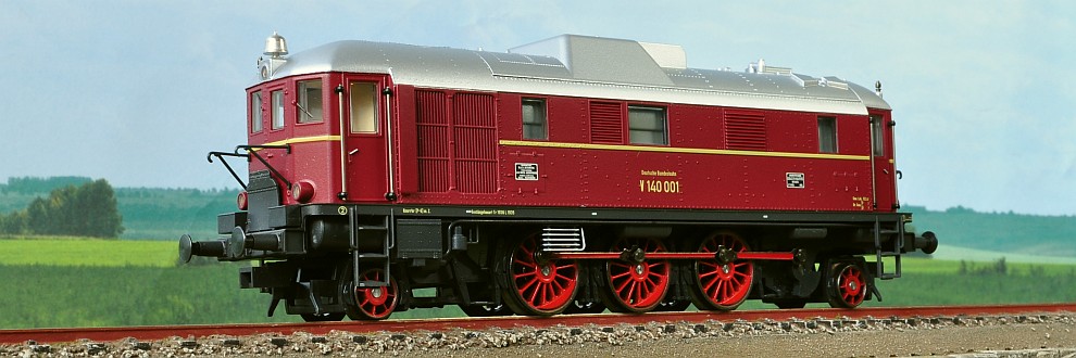 locomotiva V140 Trix