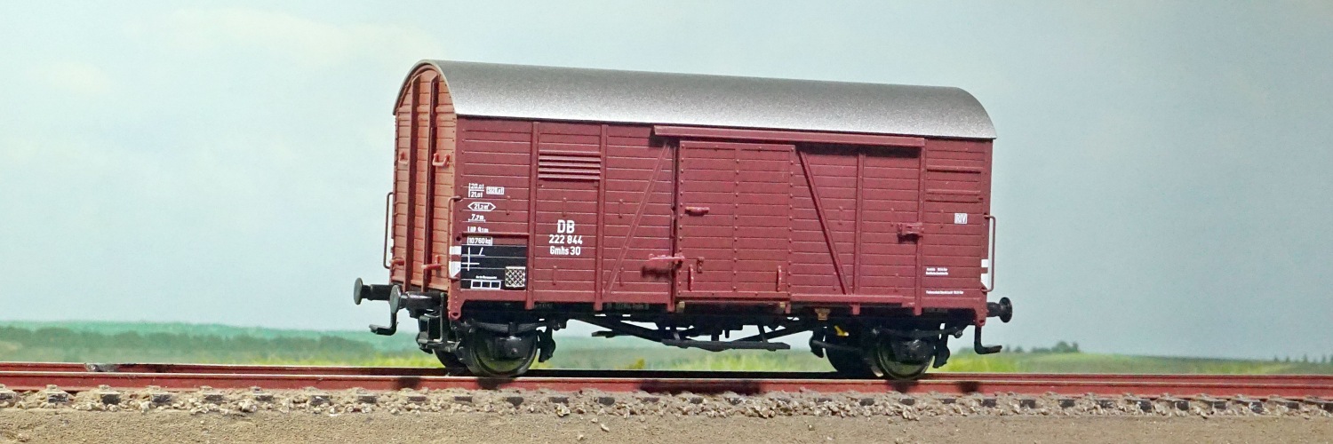 vagon marfa inchis Exact Train 20102